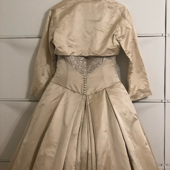 Kenneth Pool Wedding Dress! Beautiful! - Picture 9 of 10